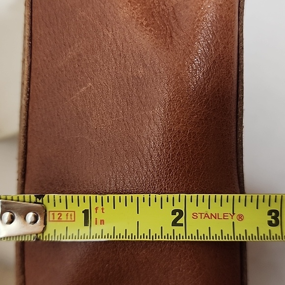 Madewell Brown Leather Transport Crossbody Camera Bag With Adjustable Strap - Picture 13 of 13